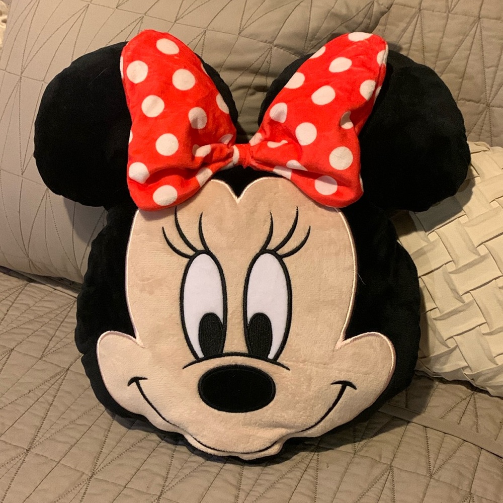 Minnie pillow